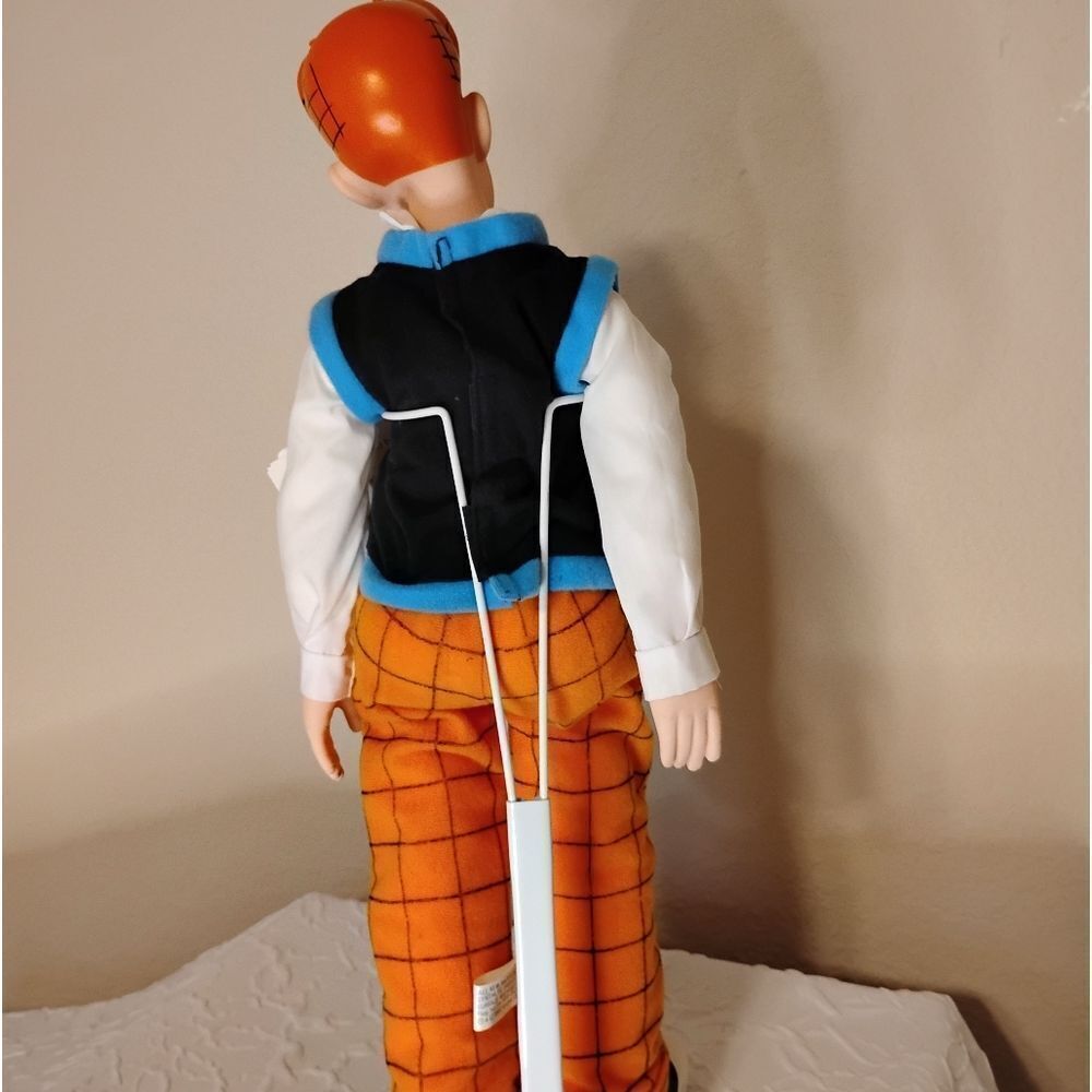 Archie Doll - Picture 5 of 5
